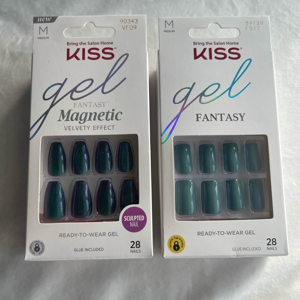 KISS Gel Fantasy Press On Nails